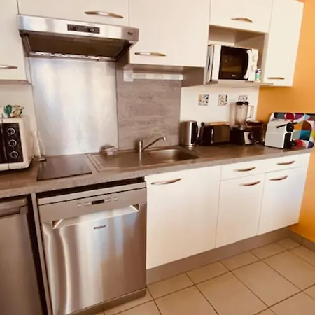 Quiet House With Terrace And South-facing Garden Lägenhet *